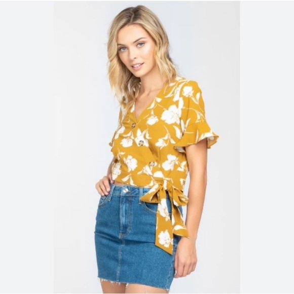 Every floral wrap blouse mustard yellow white size small - Picture 1 of 8